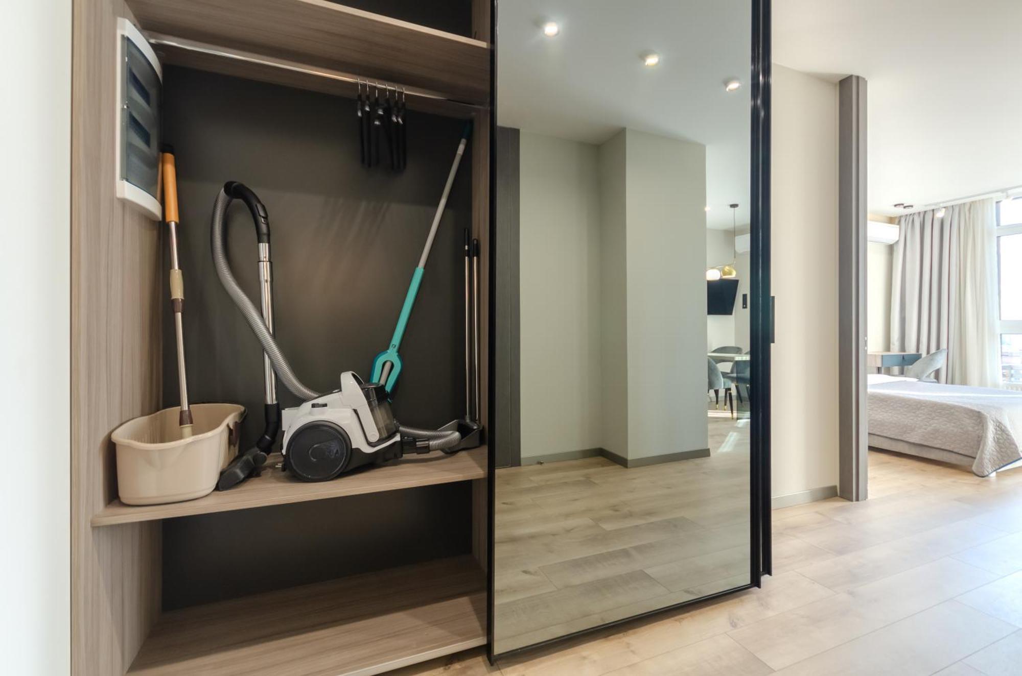 Petrovdom 85-141-122-38 Apartments In The Rc "French Quarter" Kiev Ngoại thất bức ảnh